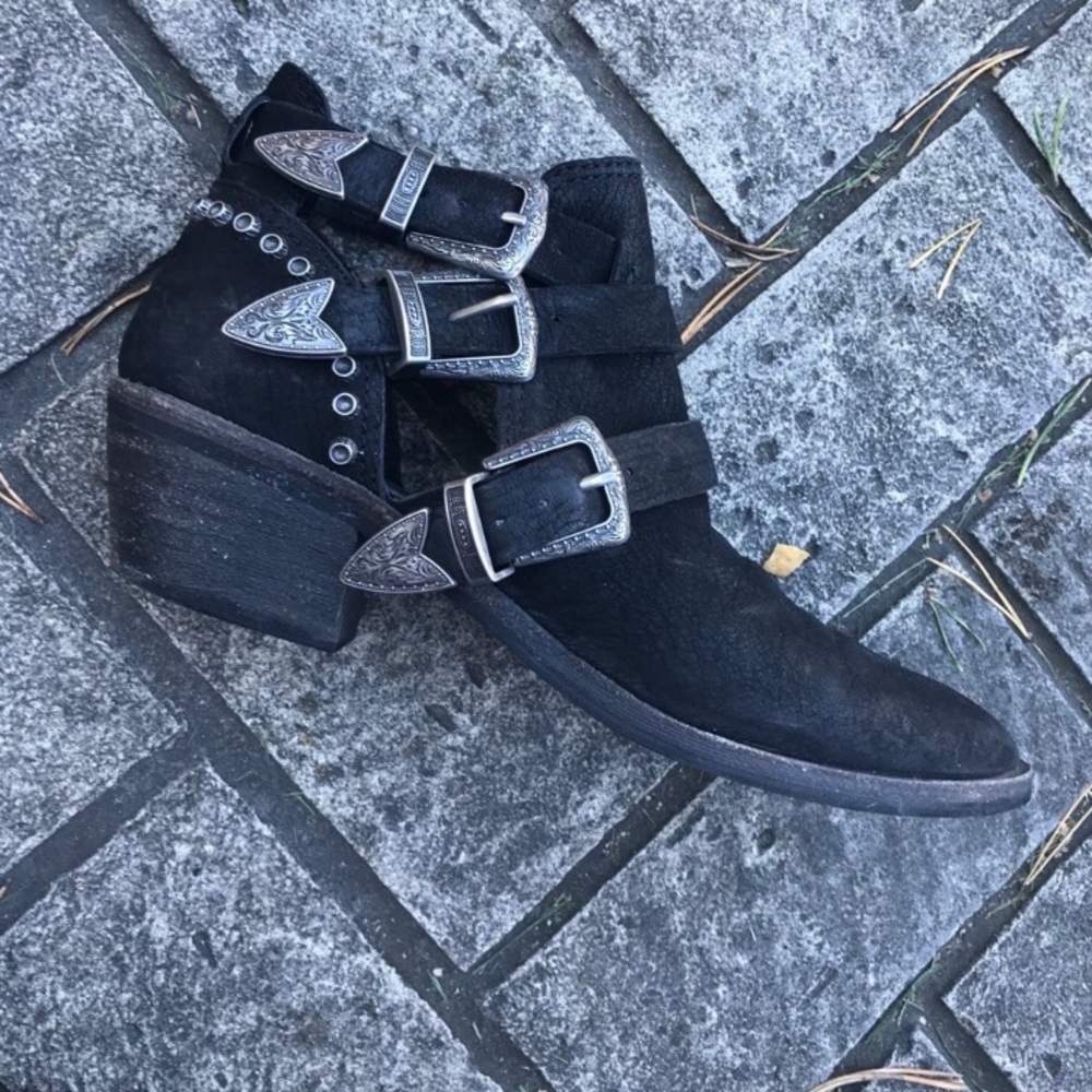 Dolce Vita Western Bootie